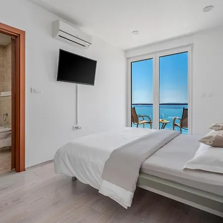 Seaview Matea With 4 En-suite Bedrooms, Whirlpool, Sauna, Private Pool Villa Lokva Rogoznica
