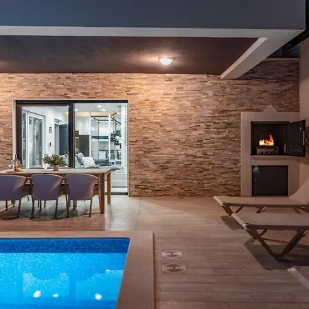 Seaview Matea With 4 En-suite Bedrooms, Whirlpool, Sauna, Private Pool Villa Lokva Rogoznica