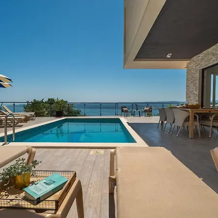 Villa Seaview Matea With 4 En-suite Bedrooms, Whirlpool, Sauna, Private Pool Lokva Rogoznica