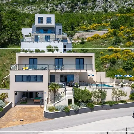 Villa Seaview Matea With 4 En-suite Bedrooms, Whirlpool, Sauna, Private Pool *